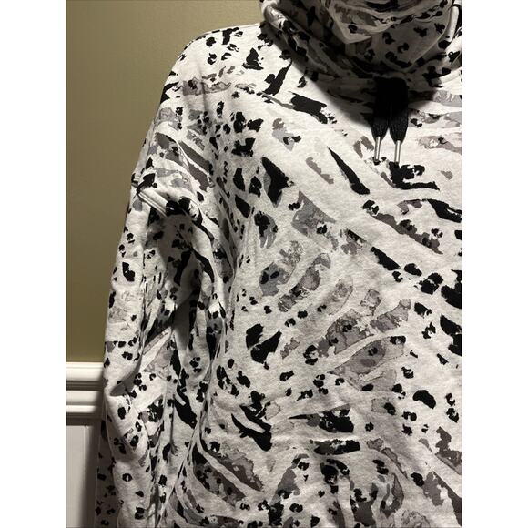 Calvin Klein Performance Women's Gray Cowl Neck LS Camo Sweatshirt Size M NWT - Picture 5 of 9